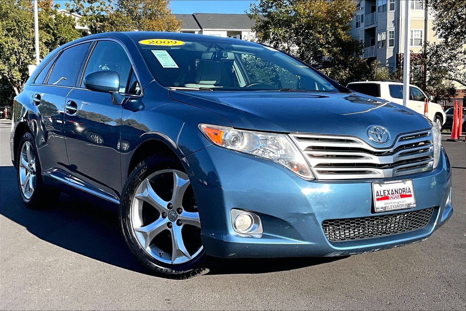 Used 2009 Toyota Venza w/ Premium Pkg #2 FWD image 2