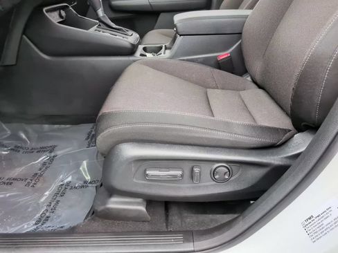 Used 2024 Honda CR-V EX image 19