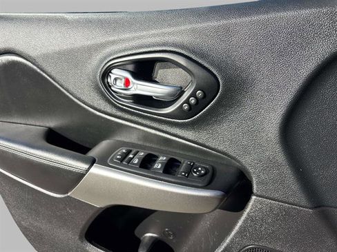 Certified 2021 Jeep Cherokee High Altitude image 17