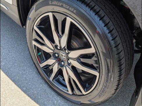 Certified 2021 Honda Pilot Touring image 21