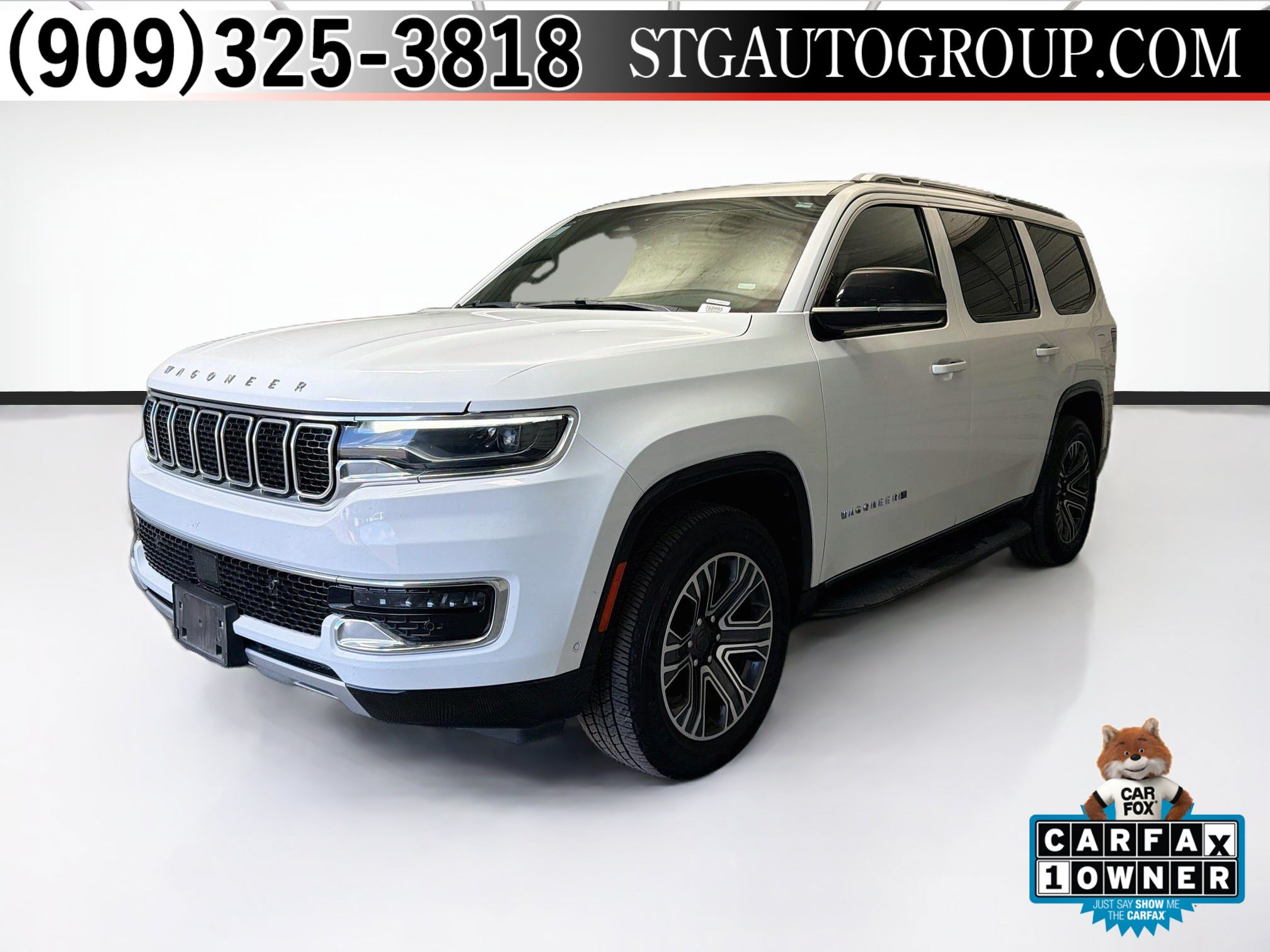 Used 2024 Jeep Wagoneer Series II w/ Flexible Seating Group RWD image 1