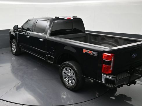 Used 2025 Ford F250 Lariat w/ Chrome Package AWD/4WD image 14