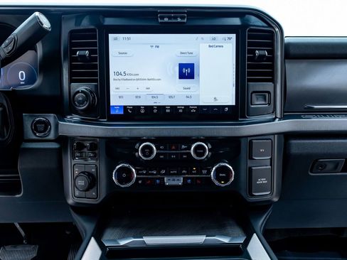 Used 2025 Ford F350 Platinum image 25