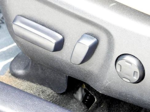 Used 2013 Toyota Avalon XLE image 45