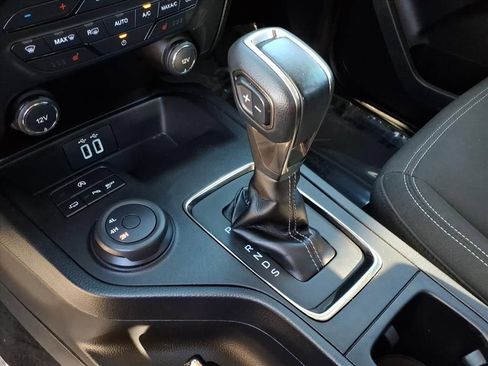 Used 2019 Ford Ranger XLT w/ Equipment Group 302A Luxury image 38