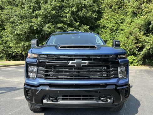 New 2026 Chevrolet Silverado 2500 Custom w/ Custom Value Package AWD/4WD image 3