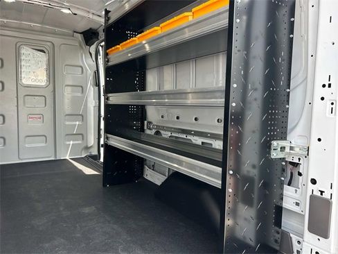New 2025 Ford Transit 250 148 Medium Roof image 26