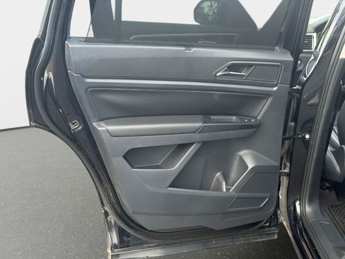 Used 2020 Volkswagen Atlas SEL FWD image 13
