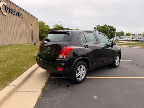 Used 2020 Chevrolet Trax LS FWD image 8