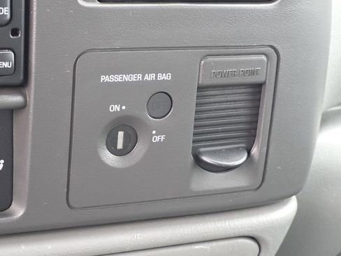 Used 2004 Ford F250 XL RWD image 15