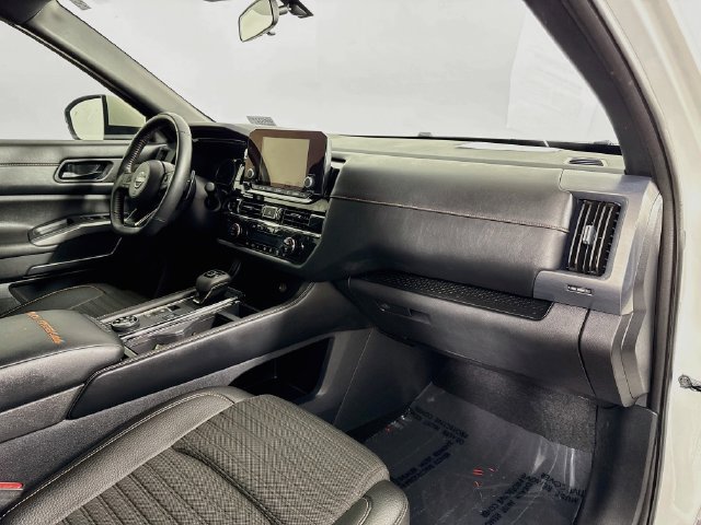 Used 2025 Nissan Pathfinder Rock Creek AWD/4WD image 29