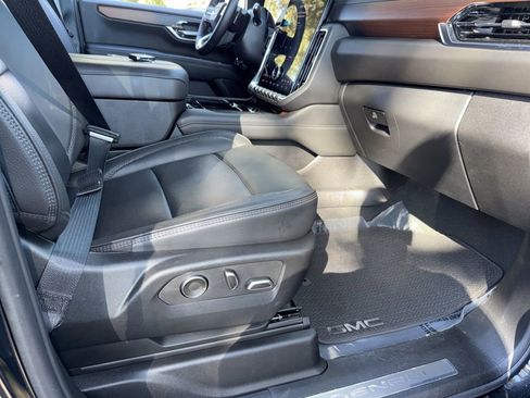 Used 2025 GMC Yukon Denali image 20