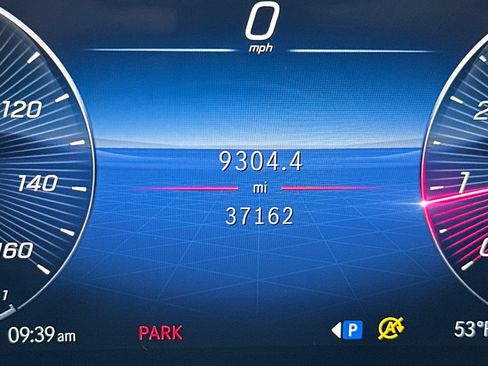 Used 2025 Mercedes-Benz CLA 250 image 40