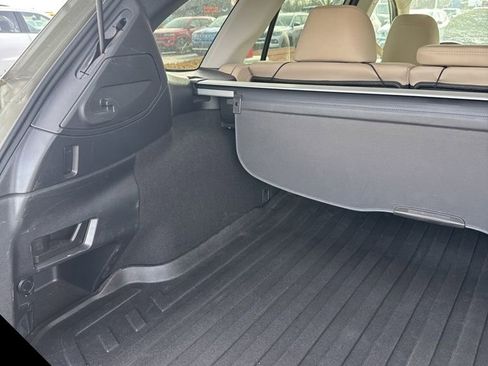 Used 2019 Subaru Outback 2.5i Limited w/ Popular Package #2 image 26
