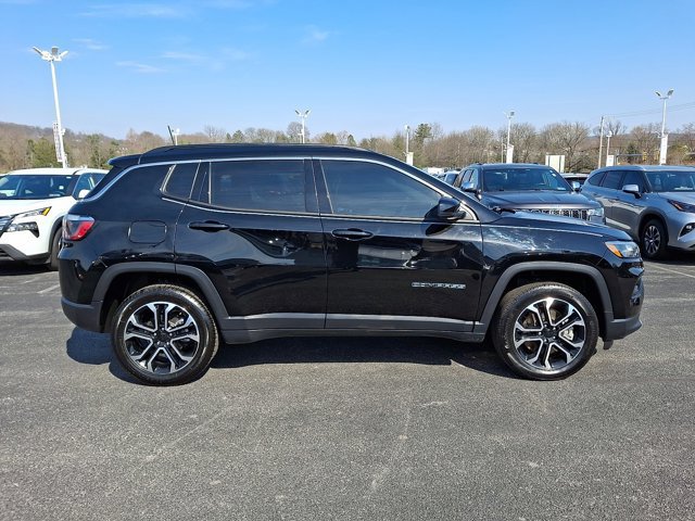 Certified 2023 Jeep Compass Limited AWD/4WD image 9