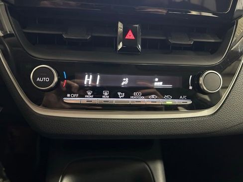 Used 2024 Toyota Corolla LE image 18