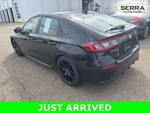 Used 2024 Honda Civic Sport image 4