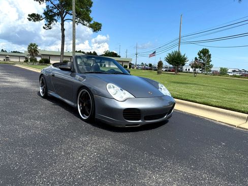 Used 2004 Porsche 911 Carrera 4S image 4