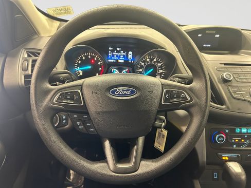 Used 2017 Ford Escape SE FWD image 13