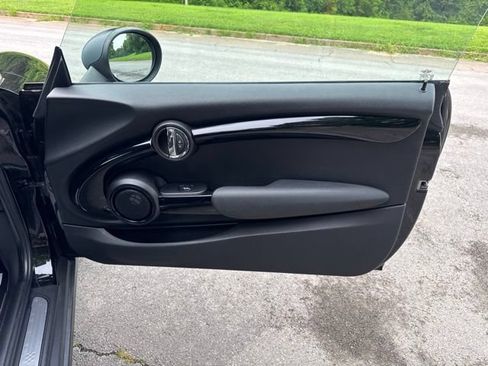 Used 2019 MINI Cooper S w/ Premium Package FWD image 10