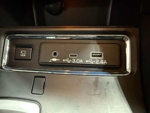 Used 2024 Subaru Ascent Limited w/ Technology Package AWD/4WD image 14