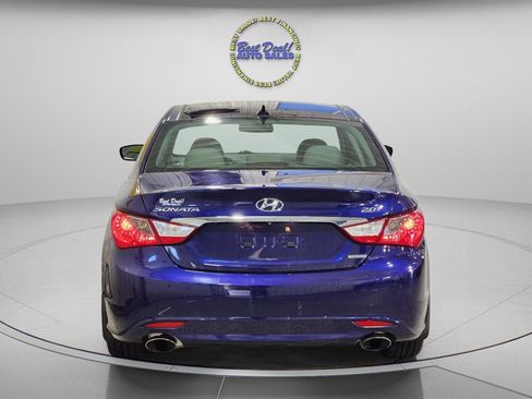 Used 2012 Hyundai Sonata Limited w/ Navigation Pkg FWD image 5