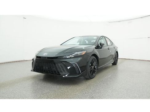 New 2026 Toyota Camry SE image 33