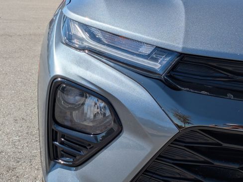 Used 2021 Chevrolet TrailBlazer RS w/ Convenience Package image 7