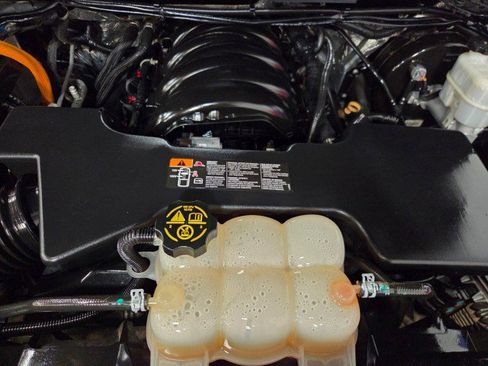 Used 2018 Chevrolet Silverado 1500 LT w/ LT Eassist Package image 87