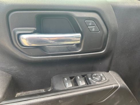 Used 2022 Chevrolet Silverado 1500 Custom w/ Safety Confidence Package AWD/4WD image 39