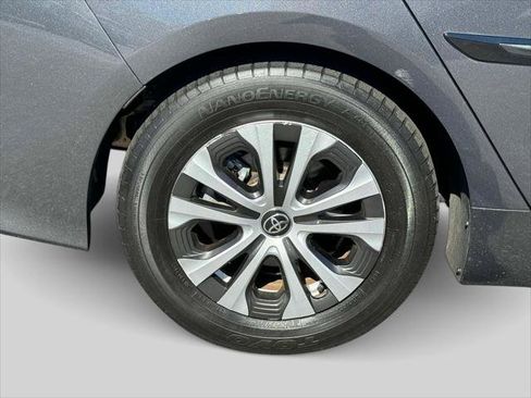 Certified 2022 Toyota Prius Prime XLE image 8