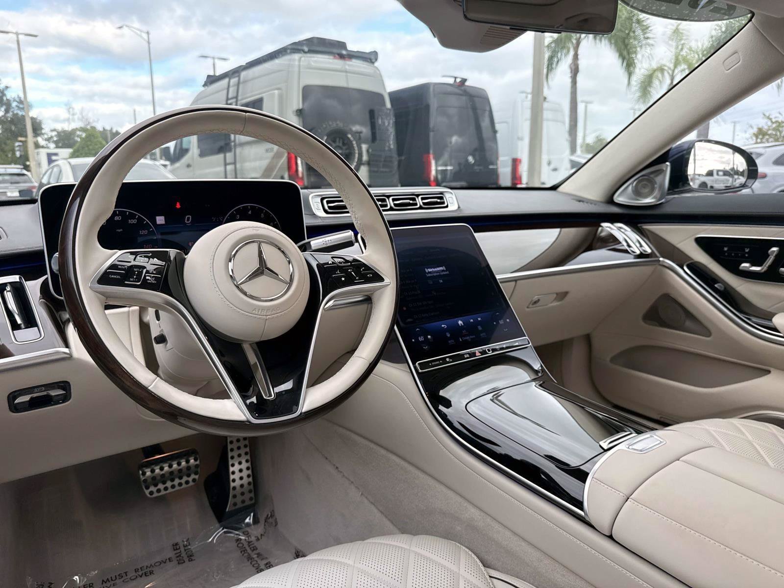 Certified 2025 Mercedes-Benz S 580 4MATIC Sedan image 15