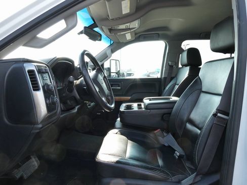 Used 2016 Chevrolet Silverado 2500 LTZ w/ LTZ Plus Package image 21