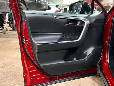 Certified 2022 Toyota RAV4 LE image 19