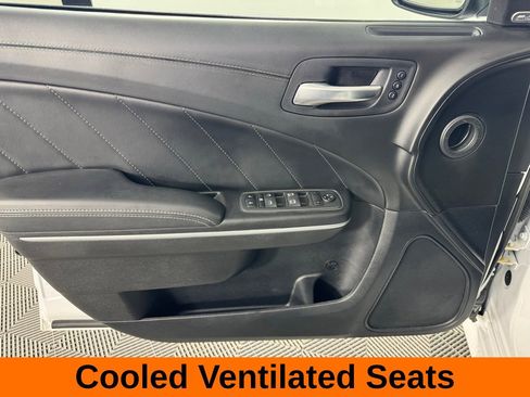 Used 2022 Dodge Charger Scat Pack w/ Dynamics Package image 11