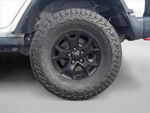 Used 2022 Jeep Wrangler Unlimited Rubicon w/ Steel Bumper Group image 24