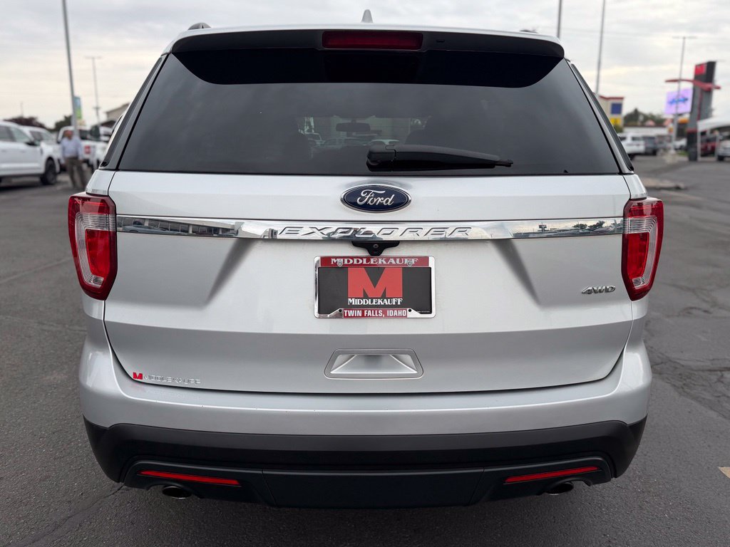 Used 2017 Ford Explorer 4WD image 4