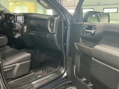 Certified 2022 Chevrolet Silverado 1500 LT w/ Z71 Off-Road Package AWD/4WD image 9