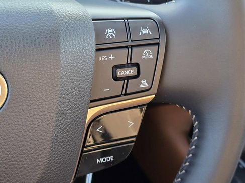 New 2025 Toyota Crown Signia image 20