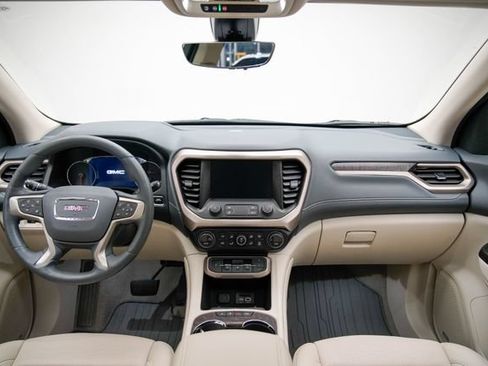 Used 2023 GMC Acadia Denali w/ Denali Technology Package AWD/4WD image 10