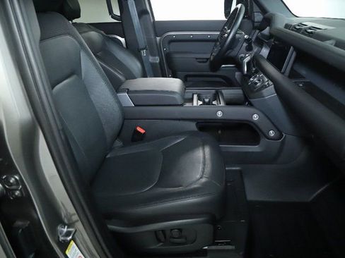 Certified 2024 Land Rover Defender 110 X-Dynamic SE image 30