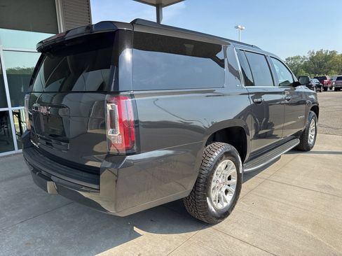 Used 2020 GMC Yukon XL SLT AWD/4WD image 7