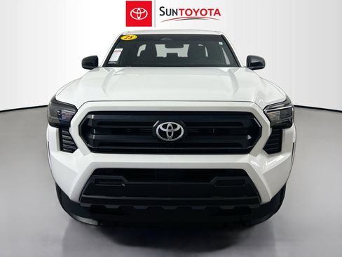 Used 2025 Toyota Tacoma SR AWD/4WD image 10