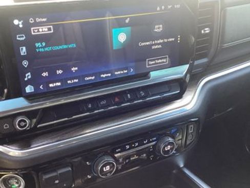 Used 2024 Chevrolet Silverado 2500 LT image 14