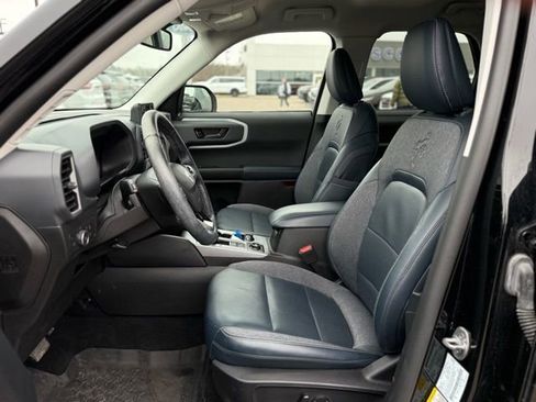 Used 2021 Ford Bronco Sport Outer Banks w/ Outer Banks Package (96D) image 13