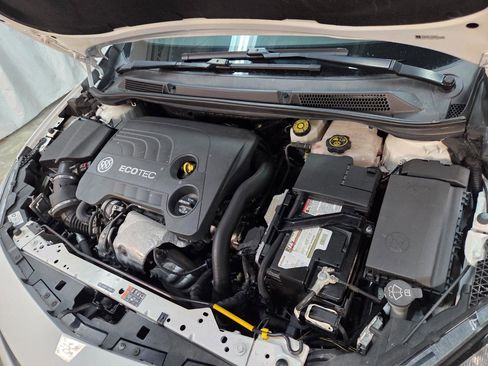 Used 2018 Buick Cascada Premium image 25