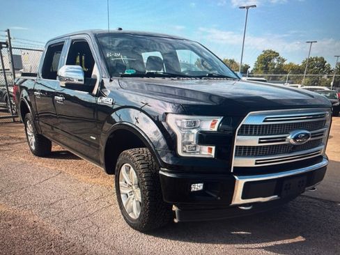 Used 2017 Ford F150 Platinum w/ Equipment Group 701A Luxury AWD/4WD image 2