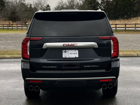 Used 2024 GMC Yukon XL Denali image 6