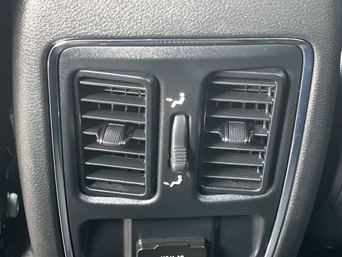 Used 2021 Jeep Grand Cherokee Laredo X AWD/4WD image 14