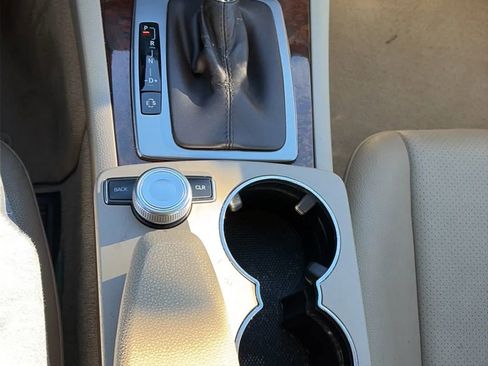 Used 2011 Mercedes-Benz C 300 4MATIC Sedan image 24